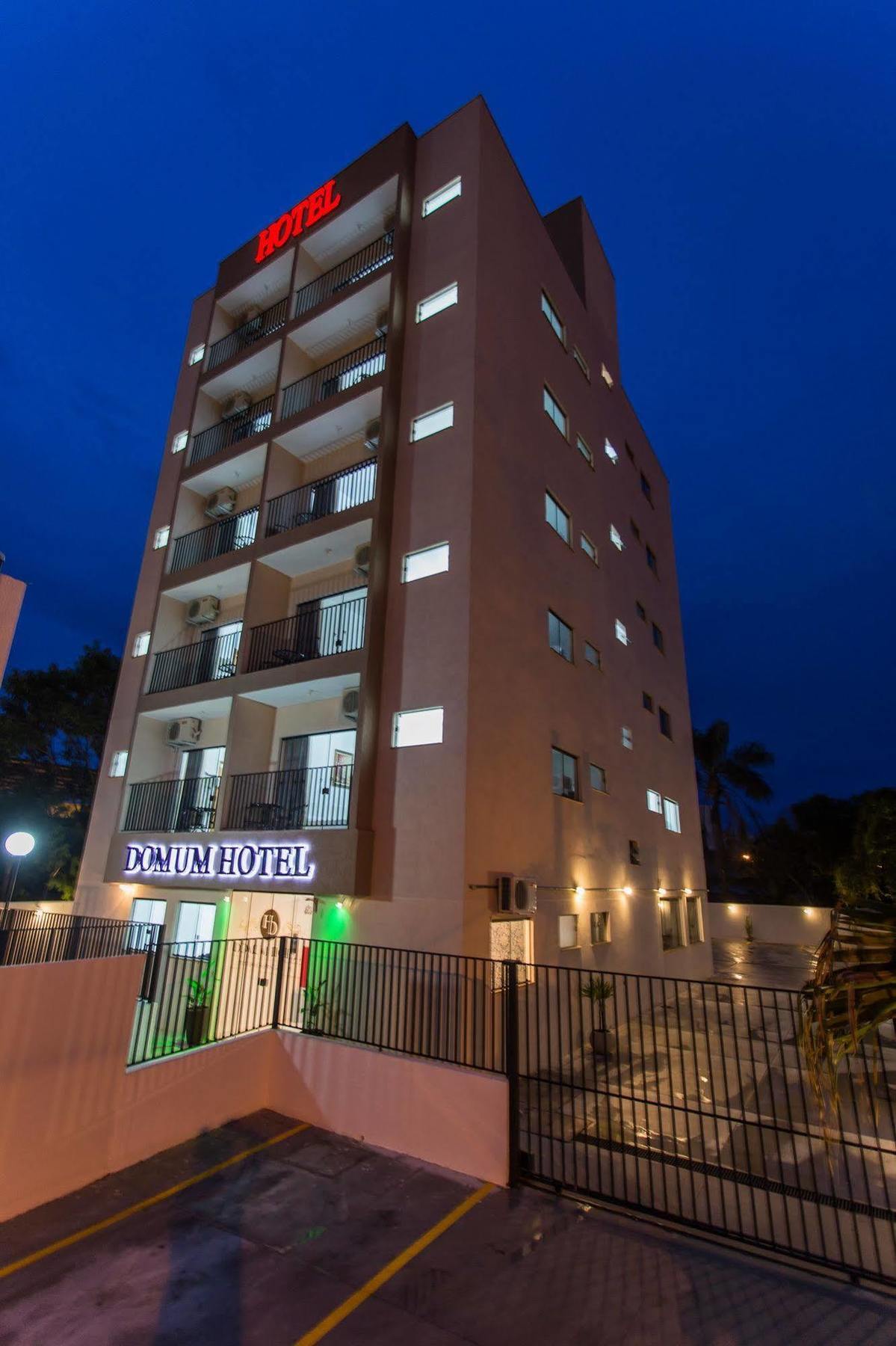 Domum Hotel 핀다모냥가바 외부 사진