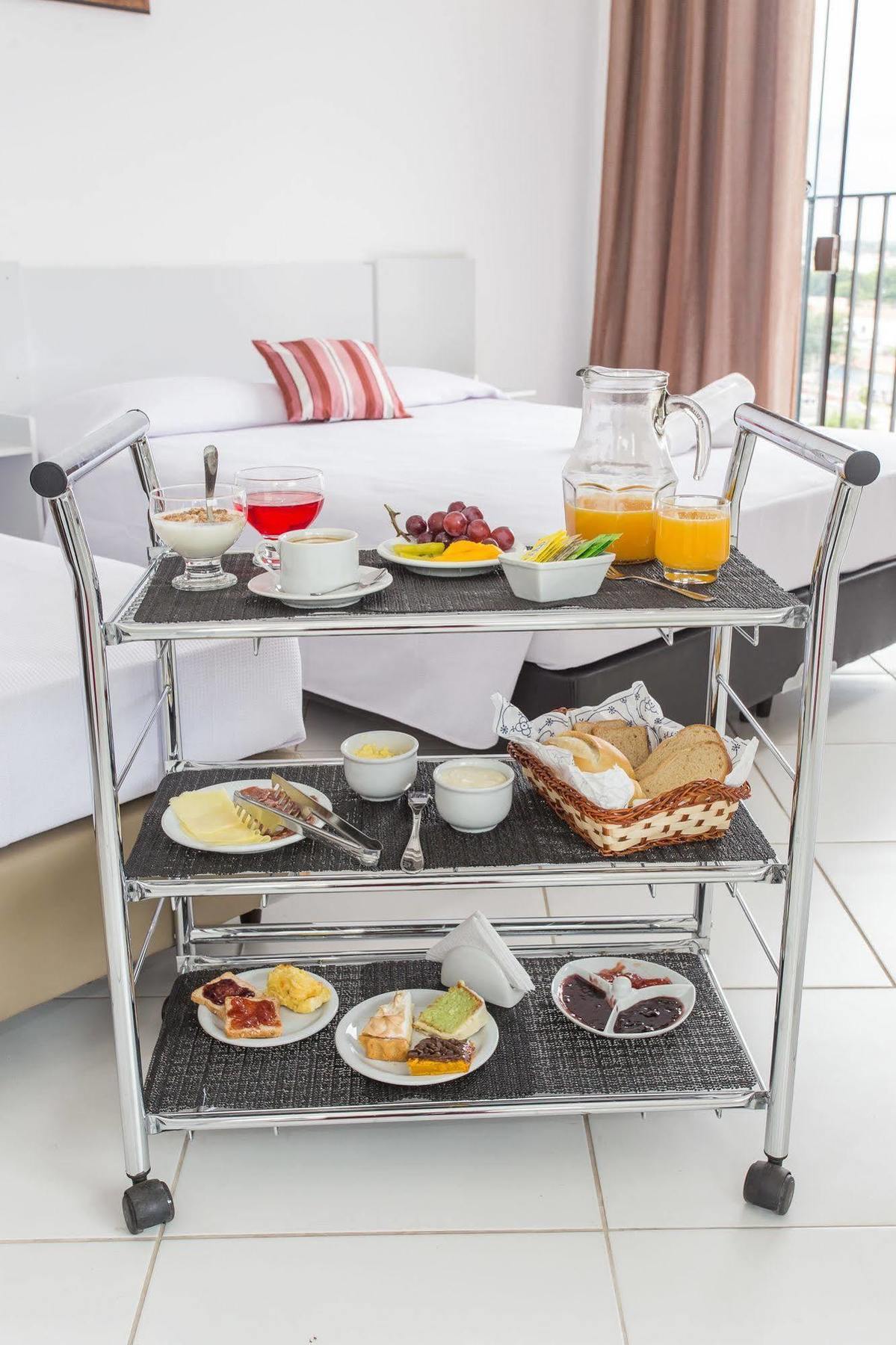 Domum Hotel 핀다모냥가바 외부 사진